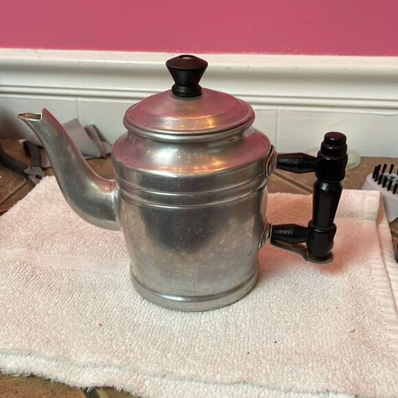 Chef’s Own aluminum teapot - Picture 3 of 8